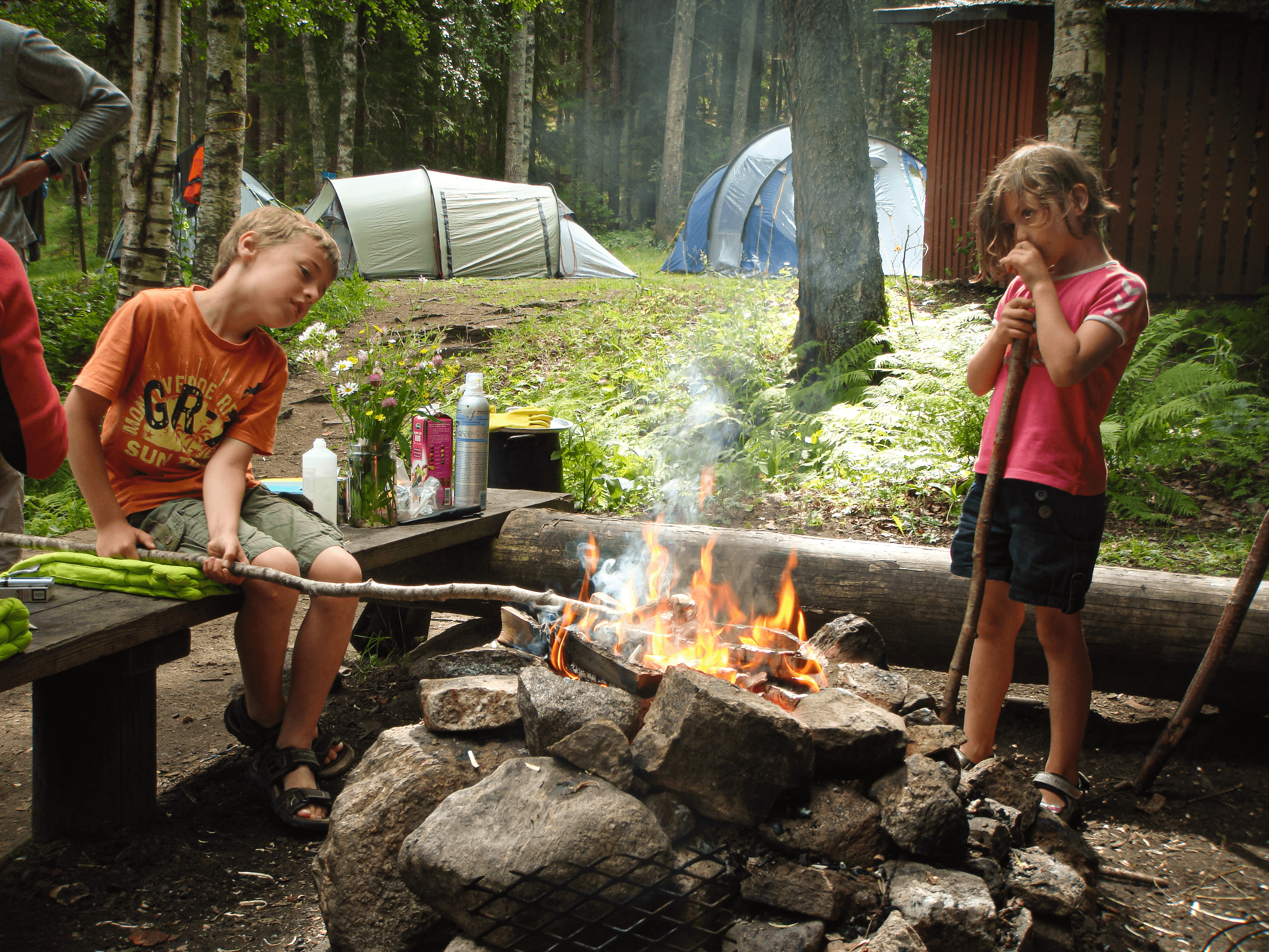 camping vid elden